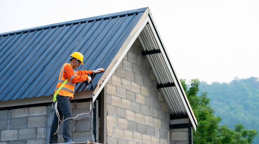 Professional residential roofers in Henefer, UT